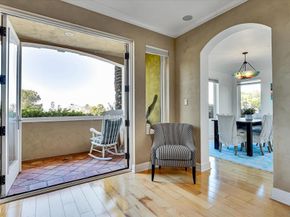 1010 Genter St 102, La Jolla CA 92037