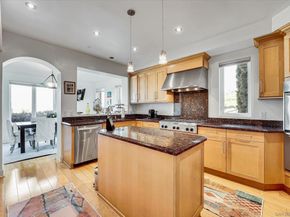 1010 Genter St 102, La Jolla CA 92037