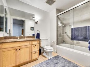 1010 Genter St 102, La Jolla CA 92037