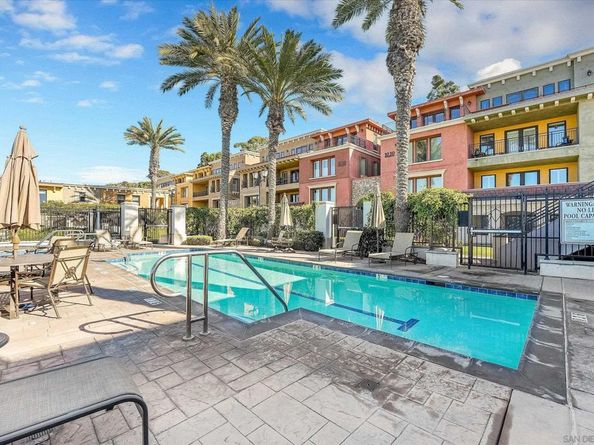 1010 Genter St 102, La Jolla CA 92037