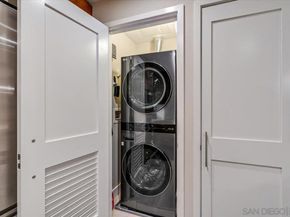 700 W E St 805, San Diego CA 92101