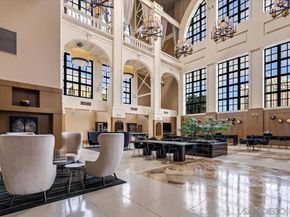 700 W E St 805, San Diego CA 92101