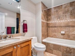 700 W E St 805, San Diego CA 92101