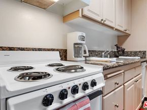 947 W 30th Street, Los Angeles CA 90007