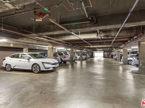 947 W 30th Street, Los Angeles CA 90007