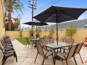 947 W 30th Street, Los Angeles CA 90007