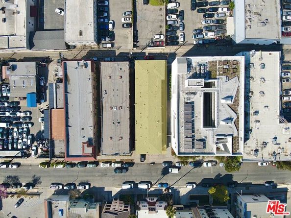 827 S Carondelet Street, Los Angeles CA 90057