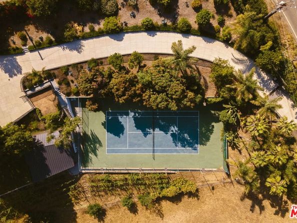 29800 Cuthbert Road, Malibu CA 90265