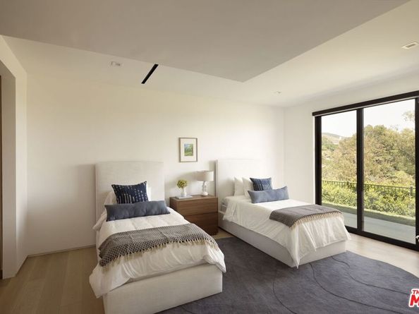 29800 Cuthbert Road, Malibu CA 90265