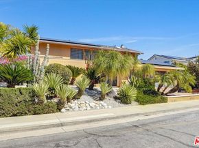 21749 Planewood Drive, Woodland Hills CA 91364