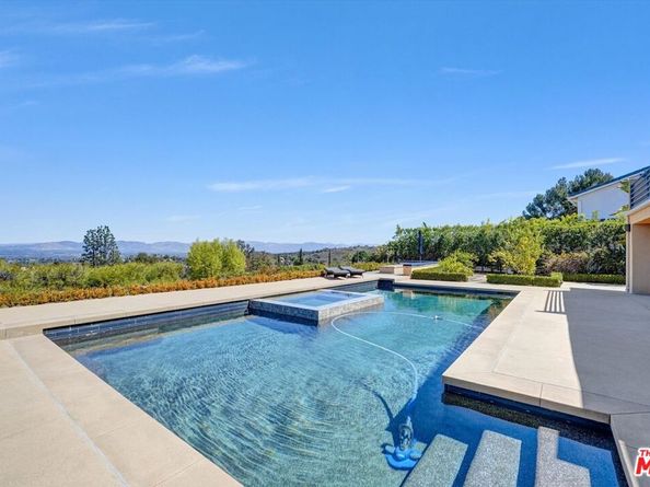 21749 Planewood Drive, Woodland Hills CA 91364