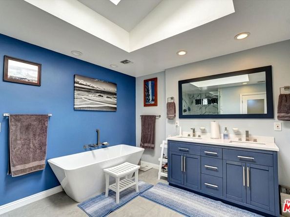 21749 Planewood Drive, Woodland Hills CA 91364