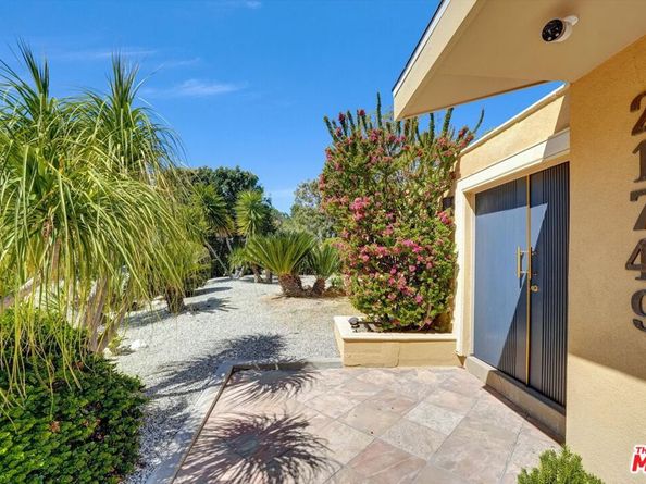 21749 Planewood Drive, Woodland Hills CA 91364