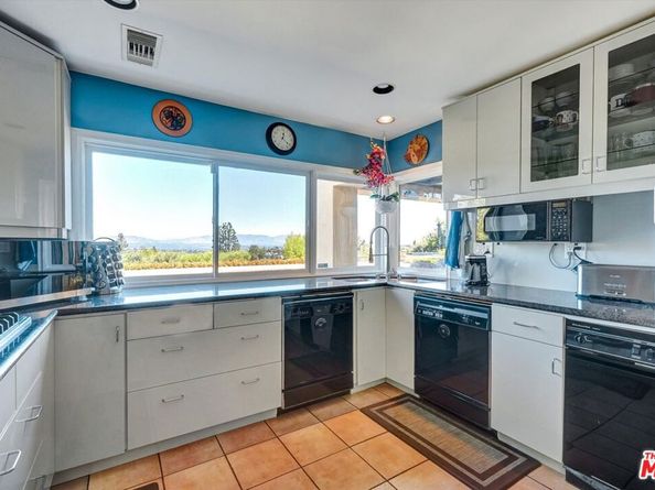 21749 Planewood Drive, Woodland Hills CA 91364