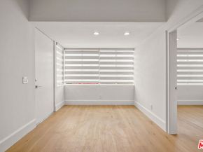 215 Windward Avenue, Venice CA 90291