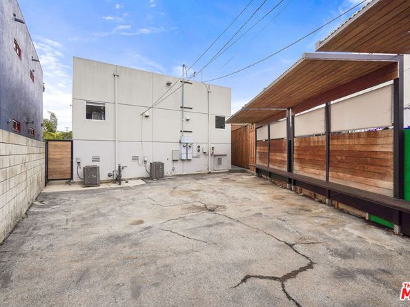 215 Windward Avenue, Venice CA 90291