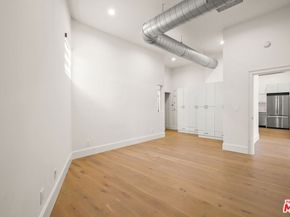 215 Windward Avenue, Venice CA 90291