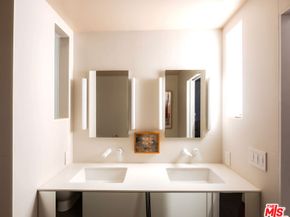 4411 Los Feliz Boulevard 702, Los Angeles CA 90027