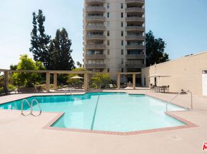 4411 Los Feliz Boulevard 702, Los Angeles CA 90027