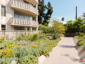4411 Los Feliz Boulevard 702, Los Angeles CA 90027