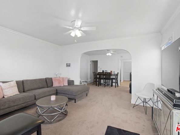 5600 S Manhattan Place, Los Angeles CA 90062