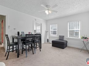 5600 S Manhattan Place, Los Angeles CA 90062