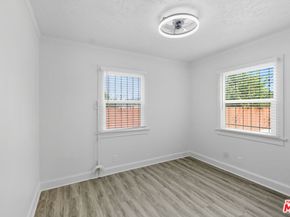 5600 S Manhattan Place, Los Angeles CA 90062