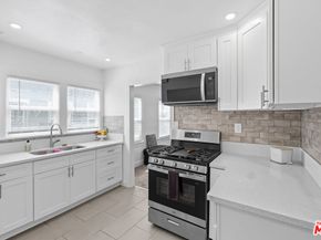 5600 S Manhattan Place, Los Angeles CA 90062