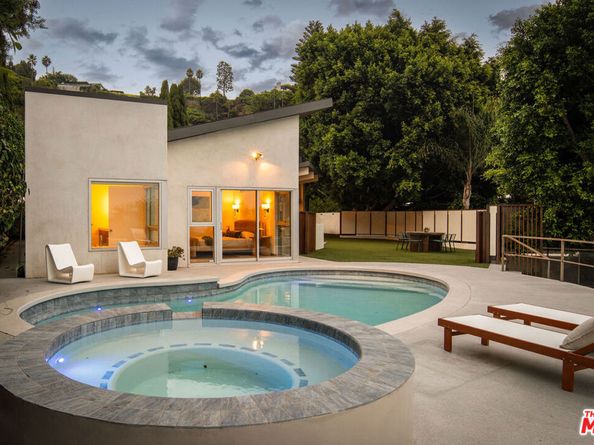 2257 Chelan Drive, Los Angeles CA 90068