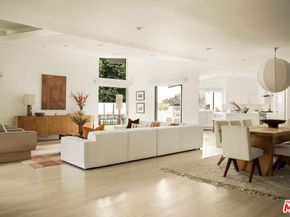 2257 Chelan Drive, Los Angeles CA 90068