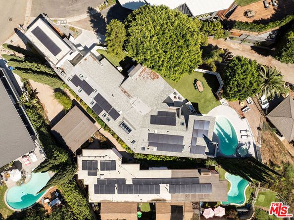 2257 Chelan Drive, Los Angeles CA 90068