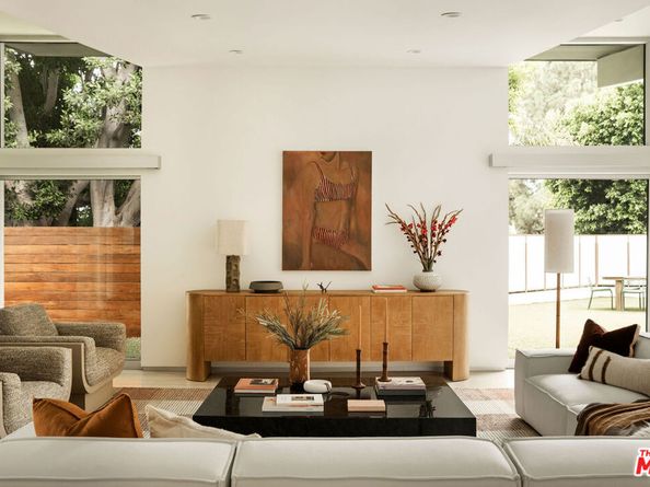 2257 Chelan Drive, Los Angeles CA 90068