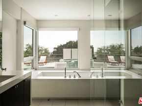 2257 Chelan Drive, Los Angeles CA 90068