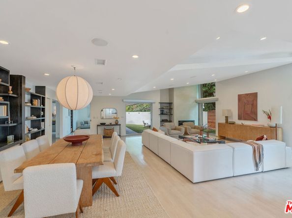 2257 Chelan Drive, Los Angeles CA 90068