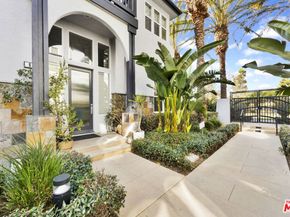 5700 Seawalk Drive 8, Los Angeles CA 90094