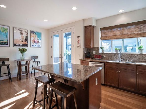 5700 Seawalk Drive 8, Los Angeles CA 90094