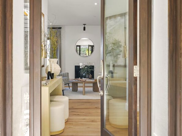 2206 Sunset Crest Drive, Los Angeles CA 90046