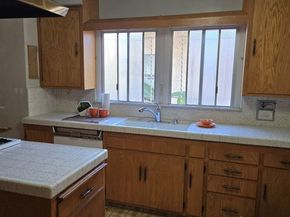 1829 Middleton Place, Los Angeles CA 90062