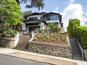1114 Coronado Terrace