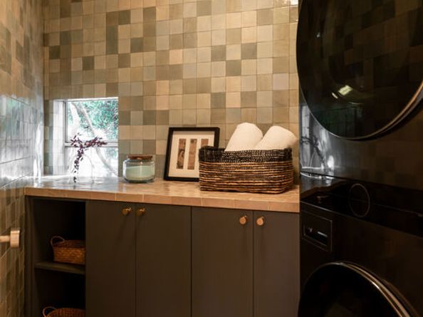 2247 Chelan Place, Los Angeles CA 90046