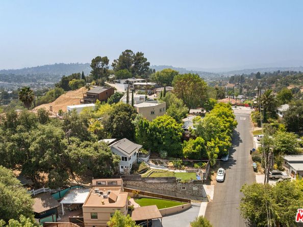 5810 Burwood Avenue, Los Angeles CA 90042