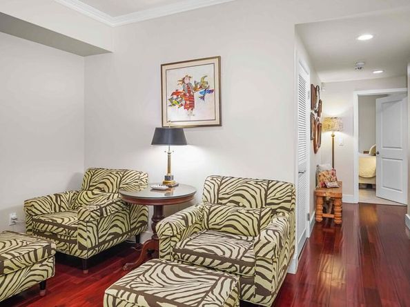 2240 S Beverly Glen Boulevard 103, Los Angeles CA 90064