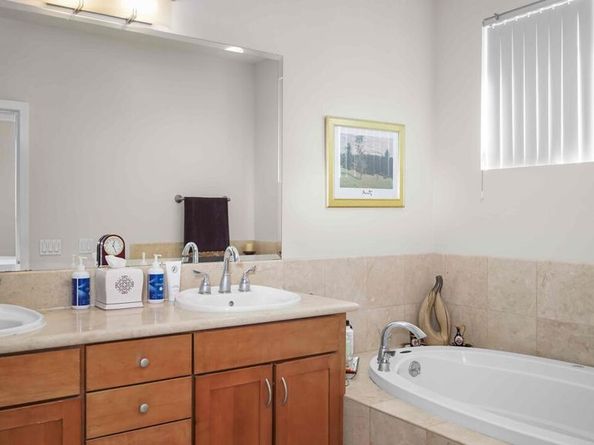 2240 S Beverly Glen Boulevard 103, Los Angeles CA 90064