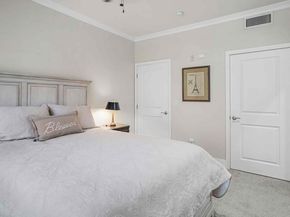 2240 S Beverly Glen Boulevard 103, Los Angeles CA 90064