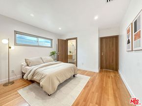 5810 S Halm Avenue, Los Angeles CA 90056