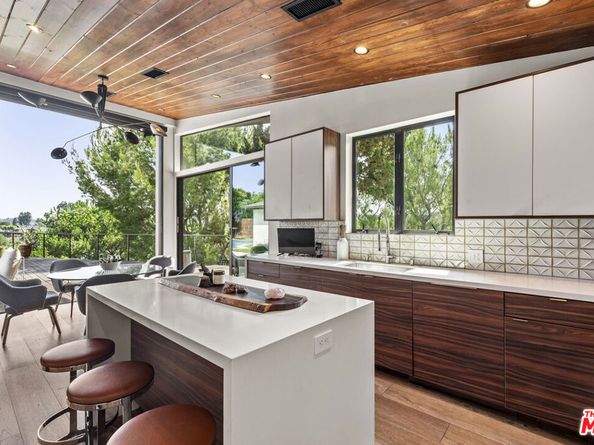 2652 Byron Place, Los Angeles CA 90046