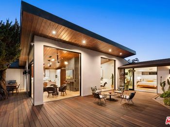 2652 Byron Place