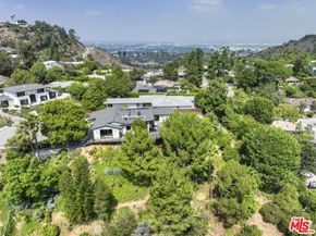 2652 Byron Place, Los Angeles CA 90046