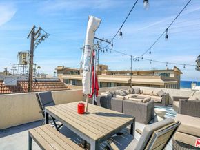 14 Mast Street, Marina Del Rey CA 90292