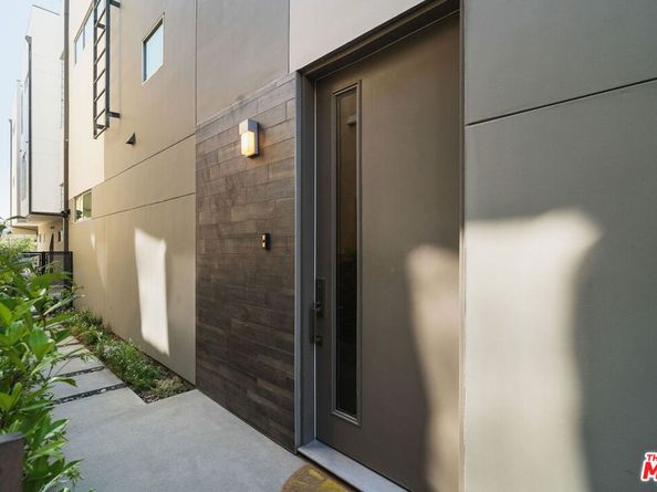 1752 Stoner Avenue, Los Angeles CA 90025